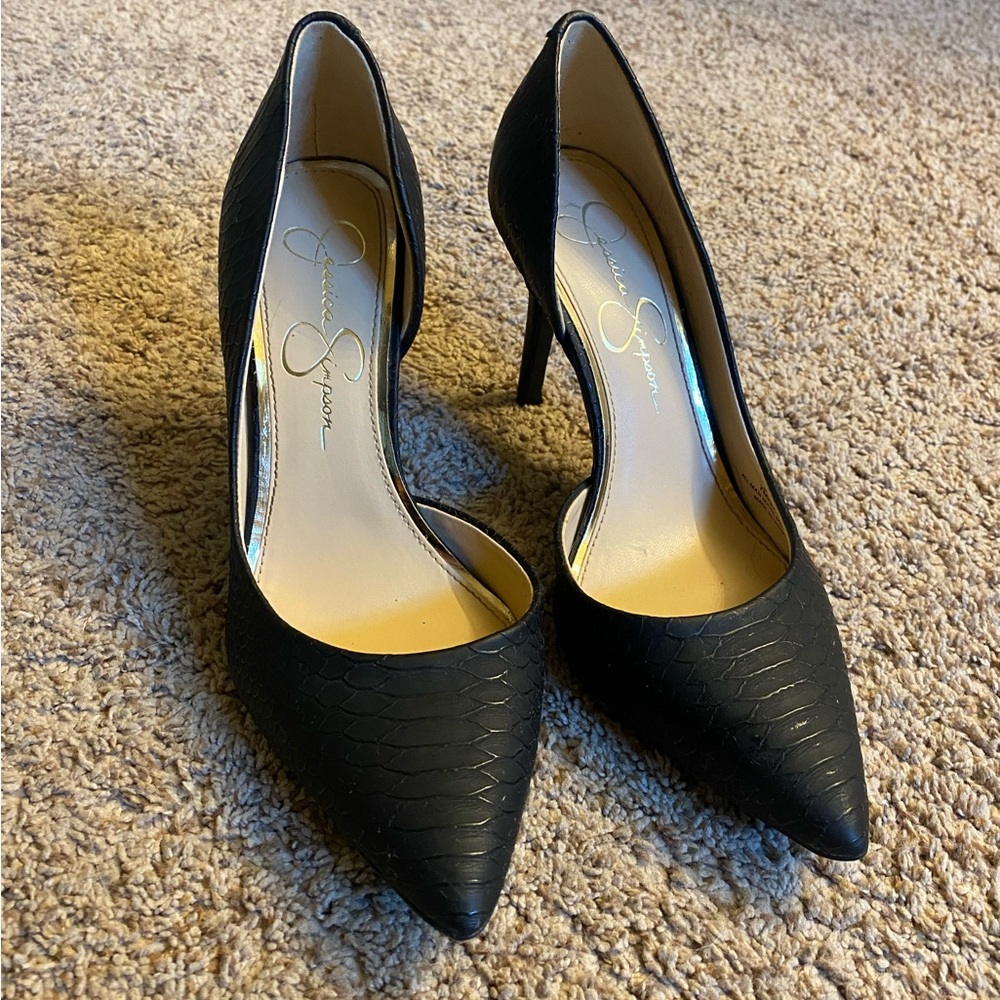 Jessica Simpson Women's Lucina Pump